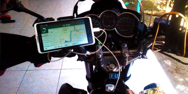 Smartphone difungsikan sebagai GPC Navigation